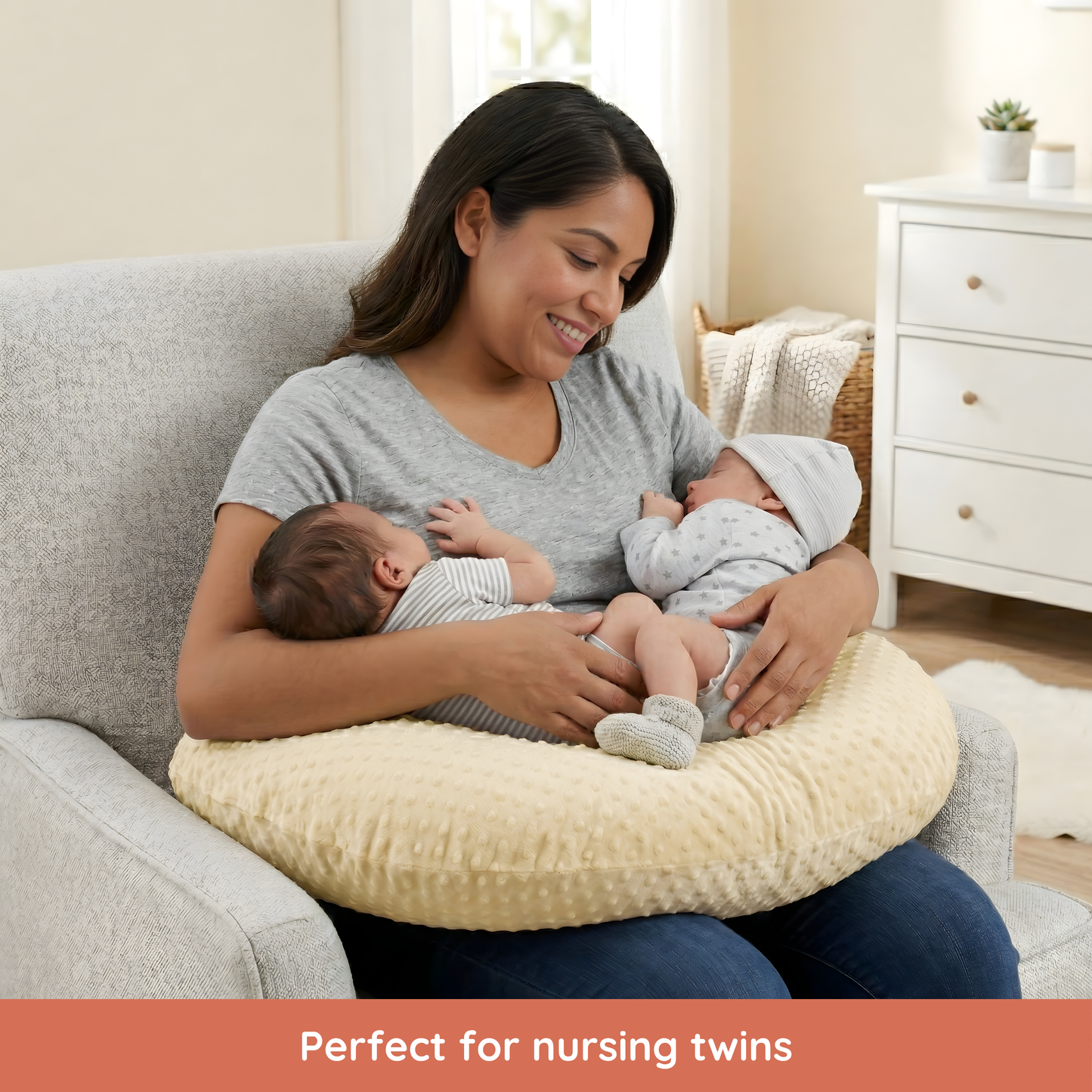 Boomerang Nursing Cushion - Cream Chenille